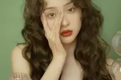 陪玩陪睡仅冰山一角！继关晓彤“遭殃”后千万网红再曝娱圈猛料